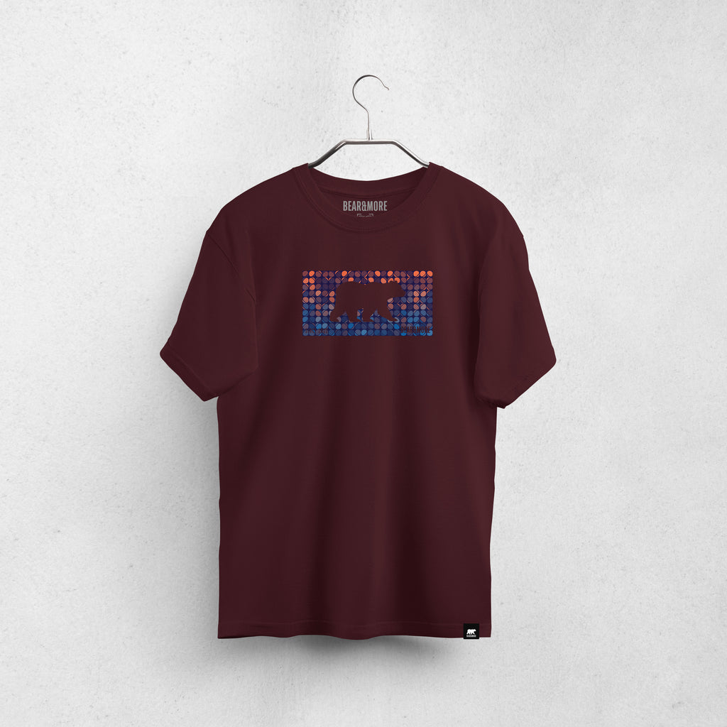 Bear goes the Disco. Expression T-Shirt